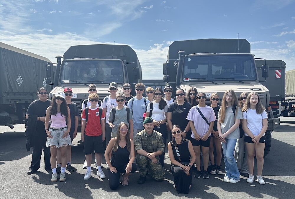 Tag der Schulen in der Montecuccoli-Kaserne – Spannender Einblick ins Bundesheer für die EMS Oberwart
